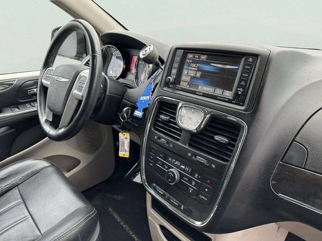 2014 Chrysler Town & Country 4dr Wagon Touring - 22968925 - 20