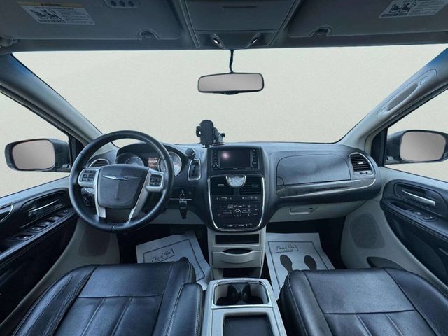 2014 Chrysler Town & Country 4dr Wagon Touring - 23053546 - 18