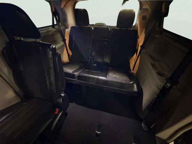 2014 Chrysler Town & Country 4dr Wagon Touring-L 30th Anniversary - 22959746 - 24