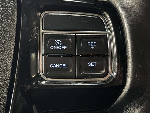 2014 Chrysler Town & Country 4dr Wagon Touring-L 30th Anniversary - 22959746 - 36