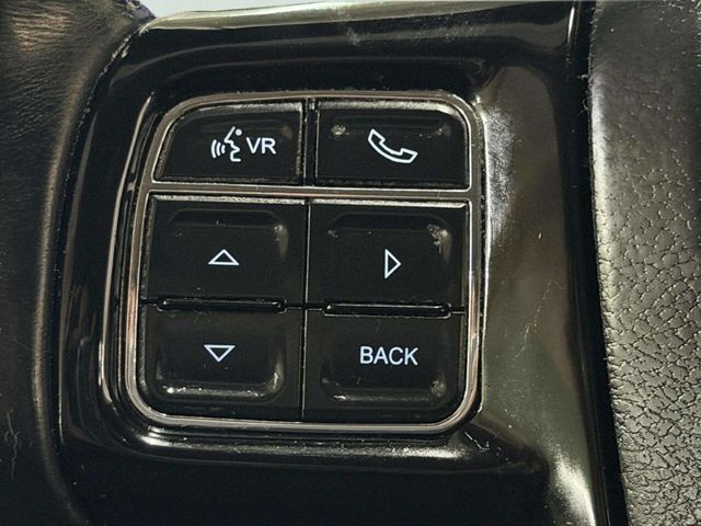 2014 Chrysler Town & Country 4dr Wagon Touring-L 30th Anniversary - 22959746 - 37