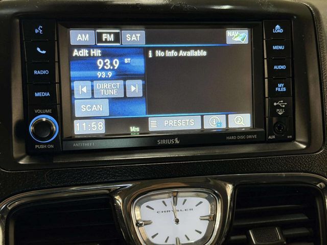 2014 Chrysler Town & Country 4dr Wagon Touring-L 30th Anniversary - 22959746 - 40