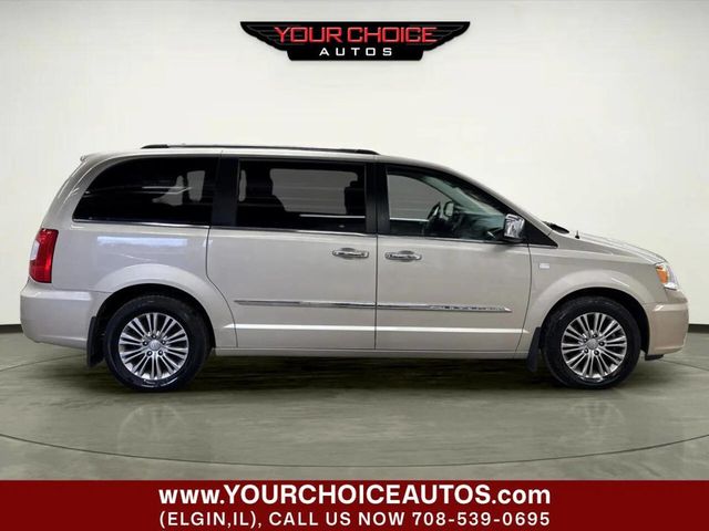 2014 Chrysler Town & Country 4dr Wagon Touring-L 30th Anniversary - 23022334 - 9
