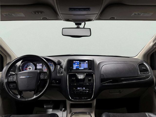2014 Chrysler Town & Country 4dr Wagon Touring-L 30th Anniversary - 23022334 - 24