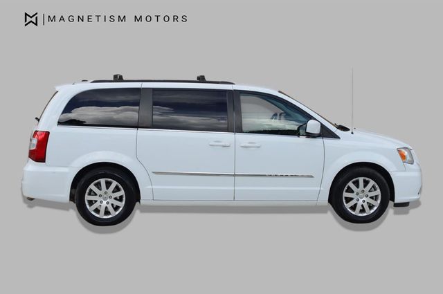 2014 Chrysler Town & Country Touring - 23034650 - 2
