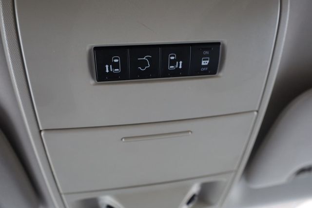 2014 Chrysler Town & Country Touring - 23034650 - 34
