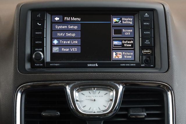 2014 Chrysler Town & Country Touring - 23034650 - 41