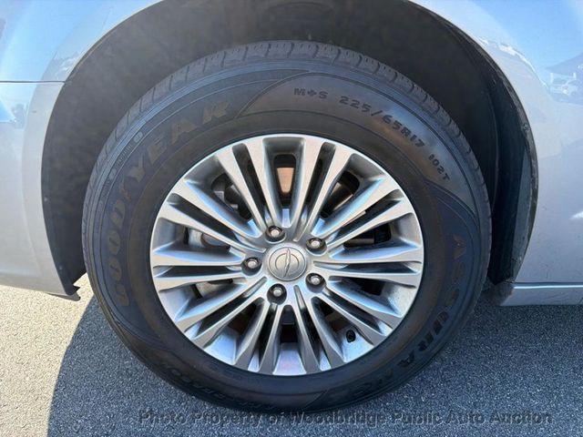 2014 Chrysler Town & Country Touring-L - 23031236 - 13