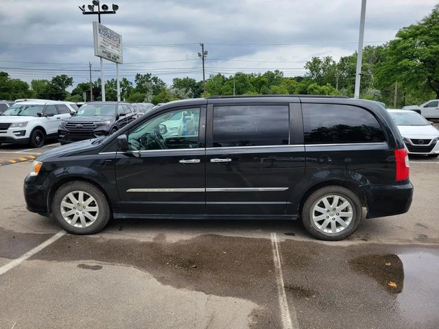 2014 Chrysler Town & Country Touring Minivan 4D - 23041520 - 2