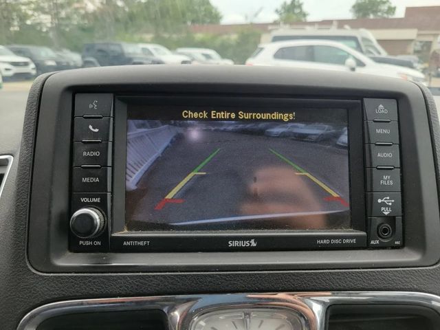 2014 Chrysler Town & Country Touring Minivan 4D - 23041520 - 7