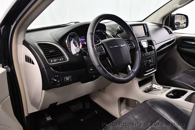 2014 Chrysler Town & Country
