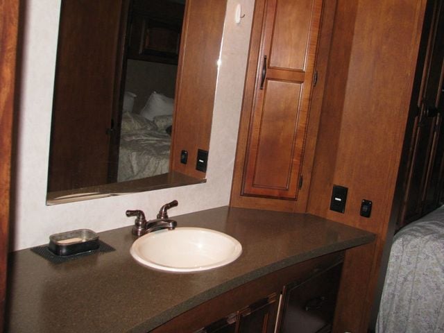 2014 Coachman Mirada Coachman Mirado 29DSSE 2 Slides - 21522711 - 20