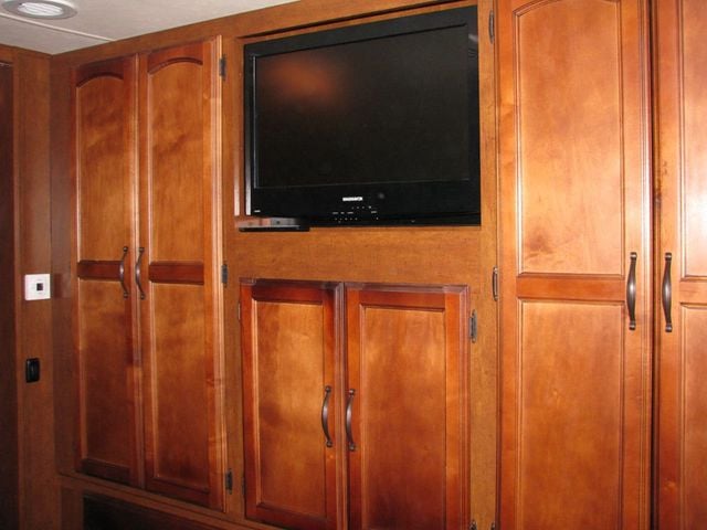 2014 Coachman Mirada Coachman Mirado 29DSSE 2 Slides - 21522711 - 25