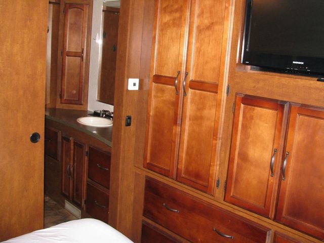 2014 Coachman Mirada Coachman Mirado 29DSSE 2 Slides - 21522711 - 47