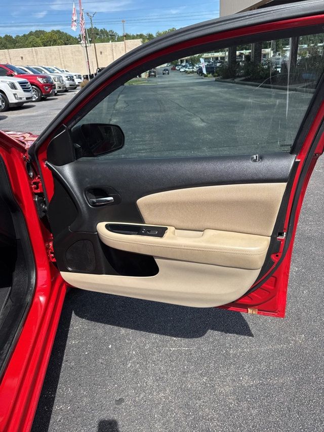 2014 Dodge Avenger 4dr Sedan SE - 22890804 - 14