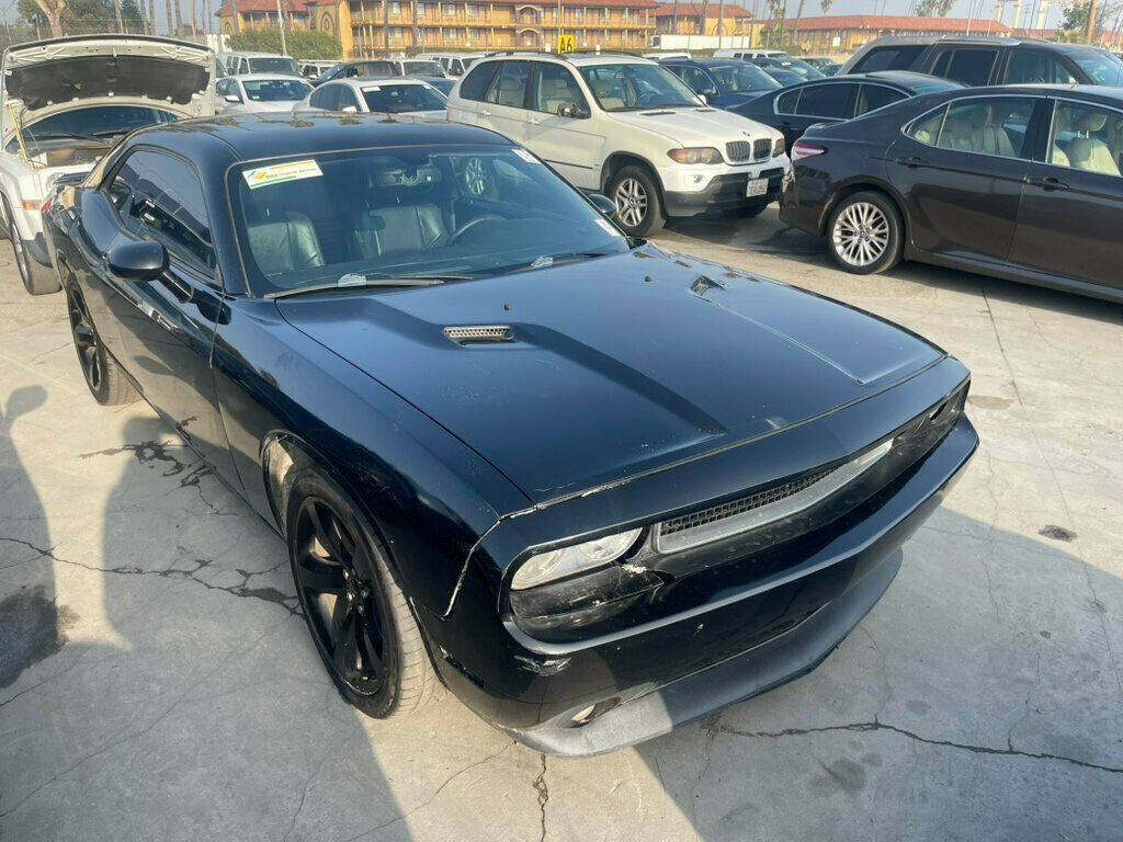 2014 Dodge Challenger 2dr Coupe SXT Plus - 22697911 - 1