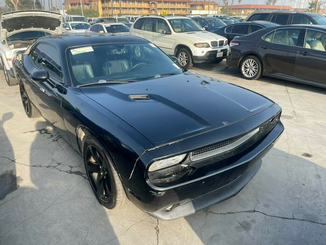 2014 Dodge Challenger 2dr Coupe SXT Plus - 22697911 - 1
