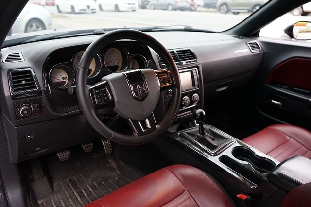 2014 Dodge Challenger R/T - 22955333 - 21