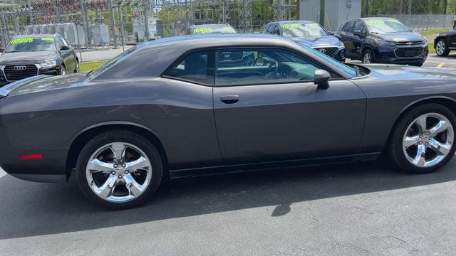2014 Dodge Challenger SXT - 22982119 - 8