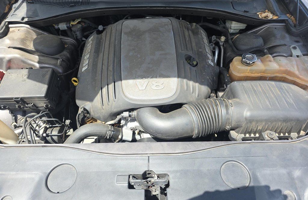 2014 Dodge Charger 4dr Sedan RT 100th Anniversary RWD - 23020543 - 11