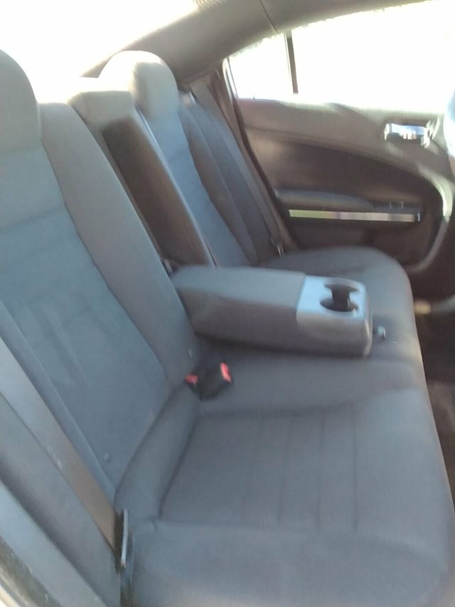 2014 Dodge Charger 4dr Sedan SE RWD - 23035342 - 9