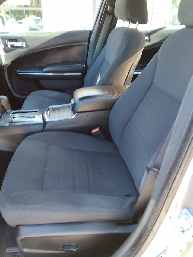 2014 Dodge Charger 4dr Sedan SE RWD - 23035342 - 6