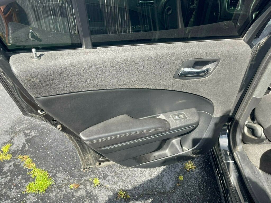 2014 Dodge Charger 4dr Sedan SE RWD - 22576134 - 13