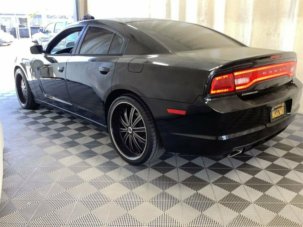 2014 Dodge Charger 4dr Sedan SE RWD - 22576134 - 1