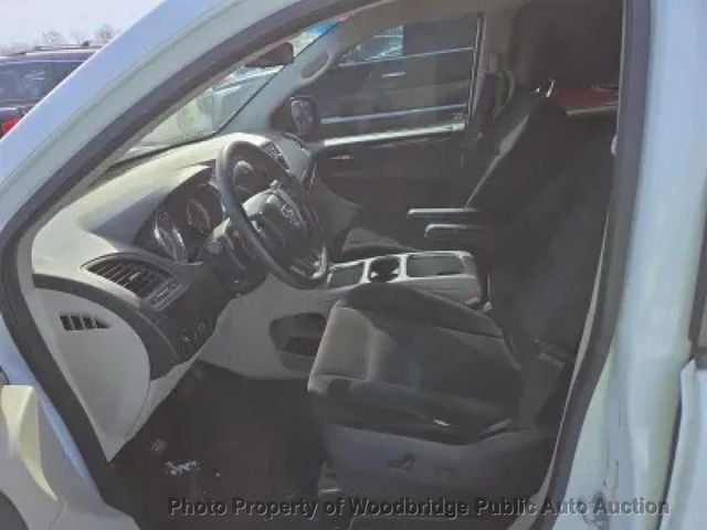 2014 Dodge Grand Caravan SXT - 22995315 - 6