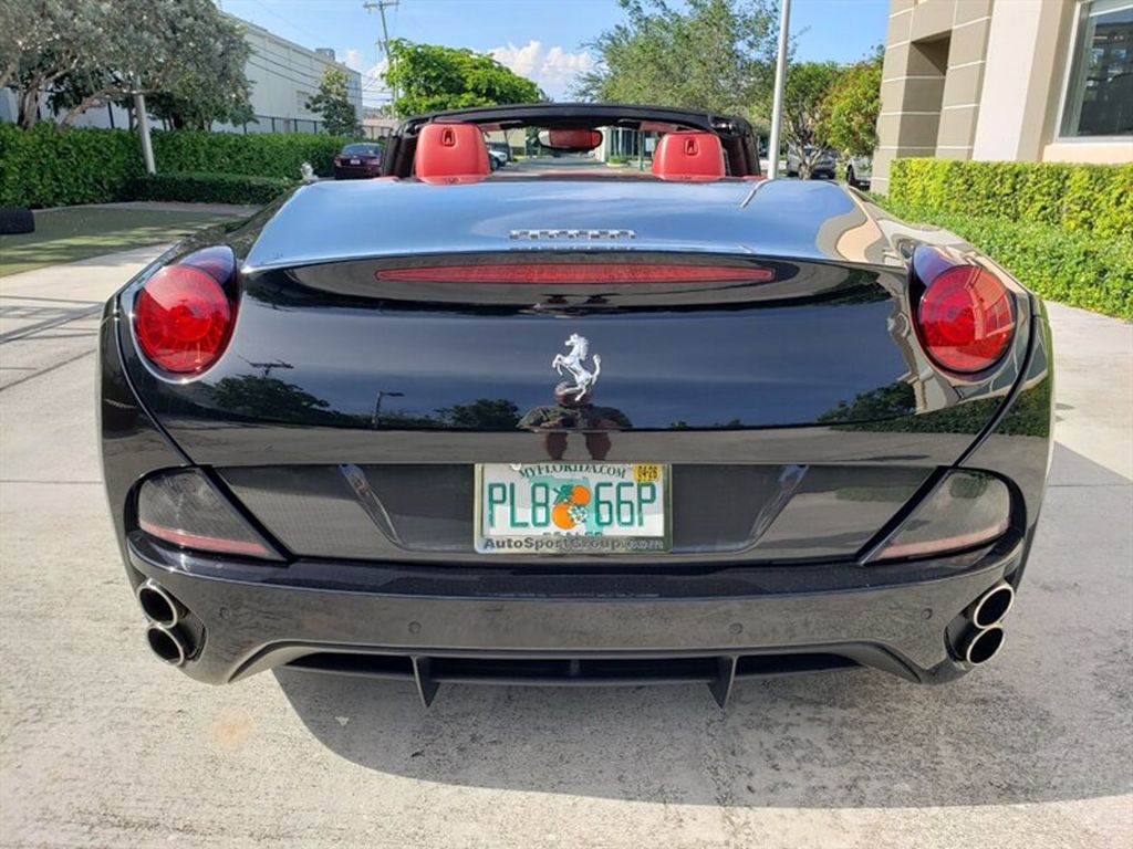 2014 Ferrari California 2dr Convertible - 22893811 - 9