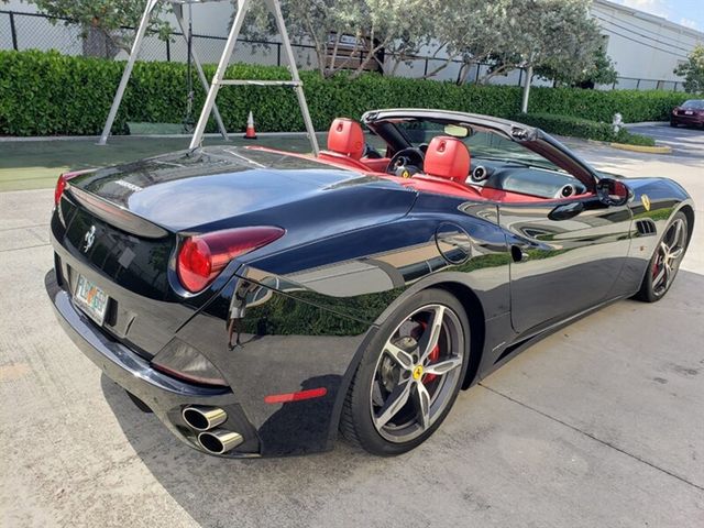 2014 Ferrari California 2dr Convertible - 22893811 - 12