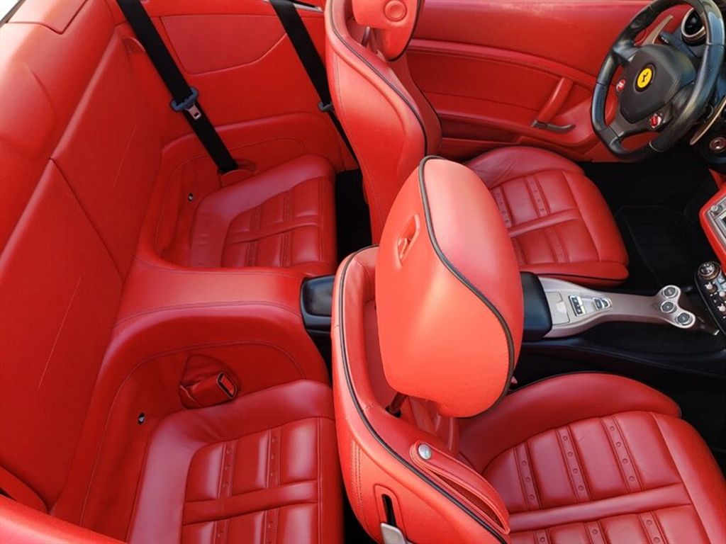2014 Ferrari California 2dr Convertible - 22893811 - 20