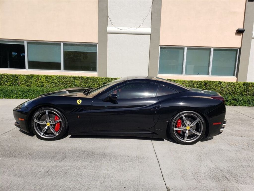 2014 Ferrari California 2dr Convertible - 22893811 - 22