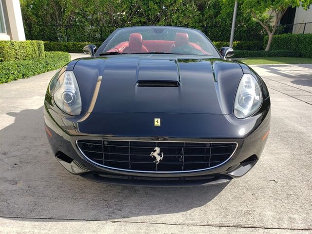 2014 Ferrari California 2dr Convertible - 22893811 - 26