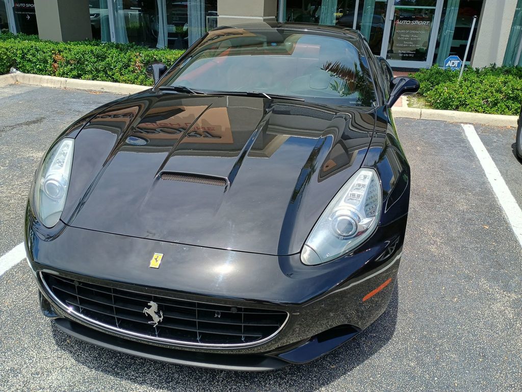 2014 Ferrari California 2dr Convertible - 22893811 - 2