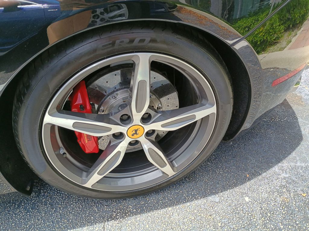 2014 Ferrari California 2dr Convertible - 22893811 - 34