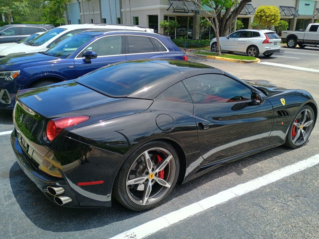 2014 Ferrari California 2dr Convertible - 22893811 - 4