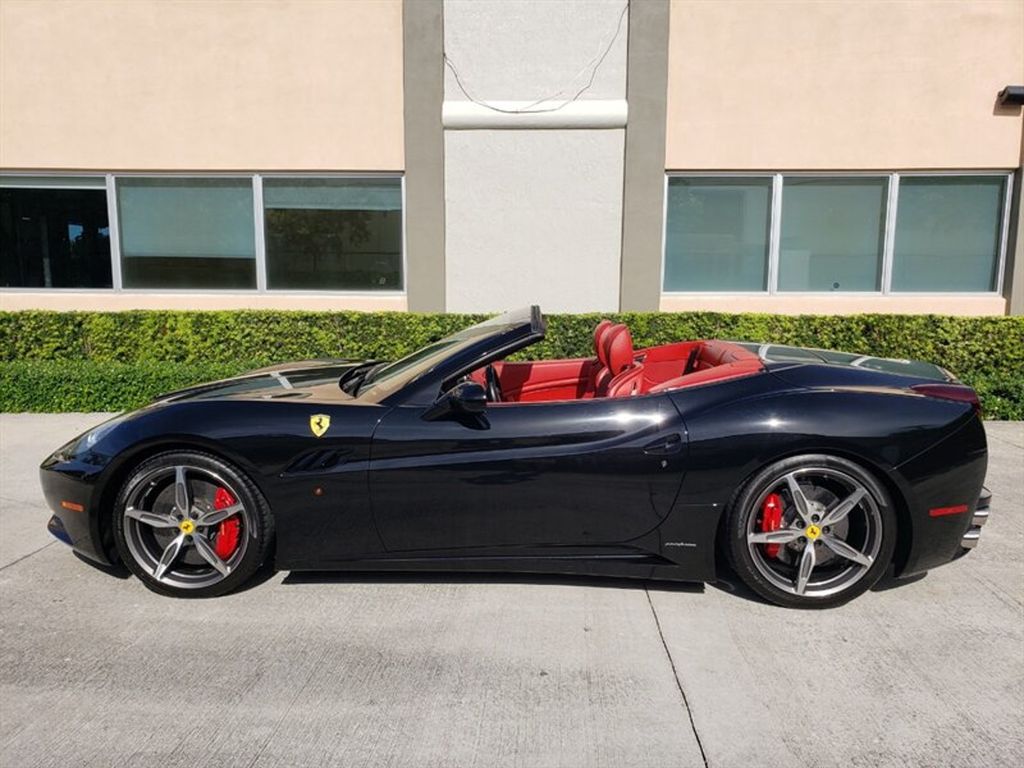 2014 Ferrari California 2dr Convertible - 22893811 - 7