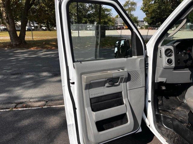 2014 Ford E150 CARGO VAN READY FOR WORK FULL POWER SHELVING AND PARTITION - 22599430 - 12