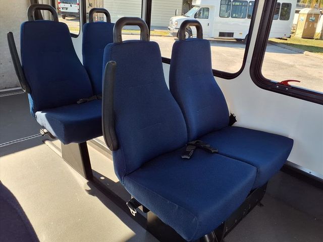 2014 Ford E350 13 Passenger Shuttle Bus w/Wheelchair - 22940179 - 20