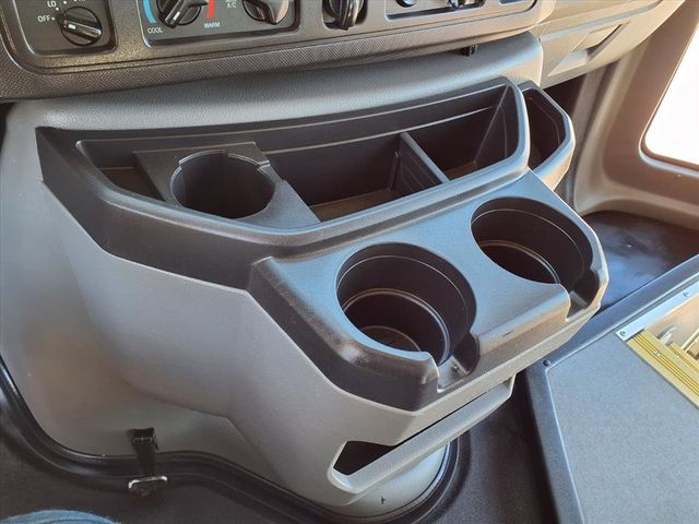 2014 Ford E350 13 Passenger Shuttle Bus w/Wheelchair - 22940179 - 29