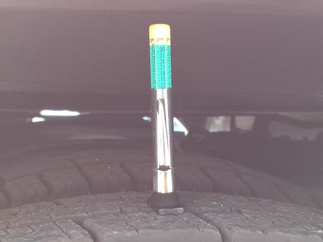 2014 Ford E350 13 Passenger Shuttle Bus w/Wheelchair - 22940179 - 47