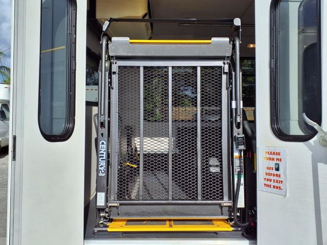 2014 Ford E350 15 Passenger Shuttle Bus w/Wheelchair - 22886065 - 11