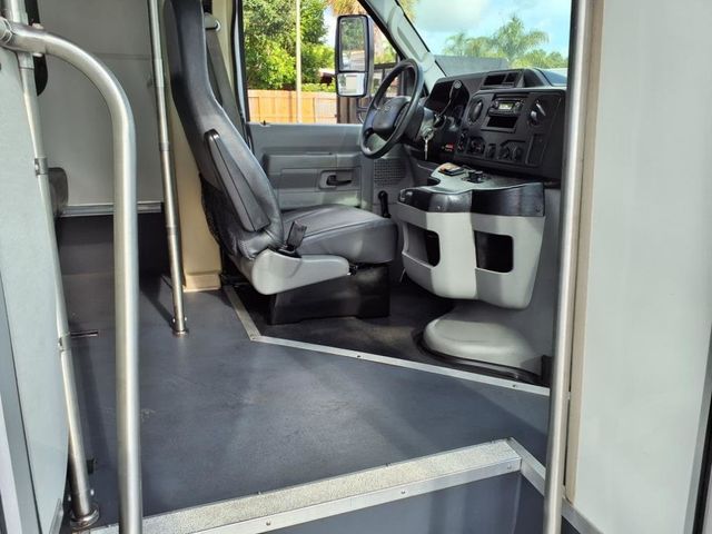 2014 Ford E350 15 Passenger Shuttle Bus w/Wheelchair - 22886065 - 16