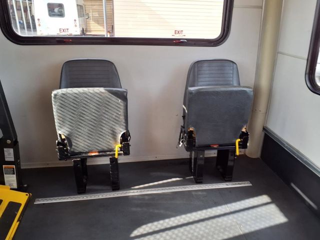 2014 Ford E350 15 Passenger Shuttle Bus w/Wheelchair - 22886065 - 21