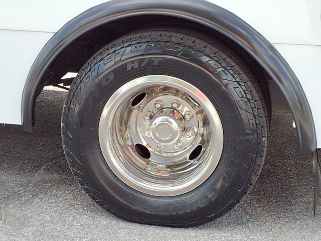 2014 Ford E350 15 Passenger Shuttle Bus w/Wheelchair - 22886065 - 47