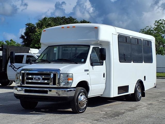 2014 Ford E350 15 Passenger Shuttle Bus w/Wheelchair - 22886065 - 8