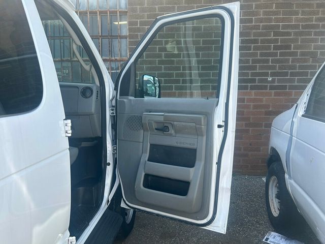 2014 Ford E350 EXTENDED 15 PASSENGER VAN 4X4 QUIGLEY CONVERSION - 22419239 - 25