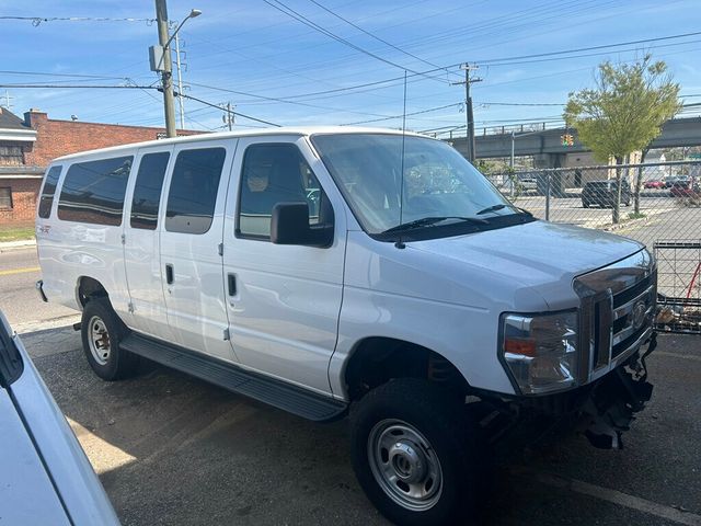 2014 Ford E350 EXTENDED 15 PASSENGER VAN 4X4 QUIGLEY CONVERSION - 22419239 - 3