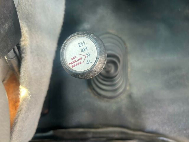 2014 Ford E350 EXTENDED 15 PASSENGER VAN 4X4 QUIGLEY CONVERSION - 22419239 - 40